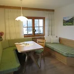 Haus Moosbrunn Apartman