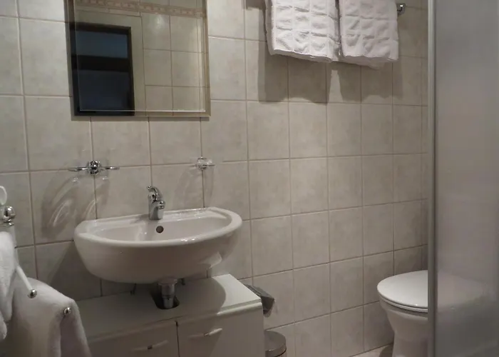 Haus Moosbrunn דירה